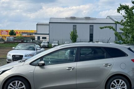 Kia ceed Sportswagon 140.000 km 7.700 &euro; Düren 52351