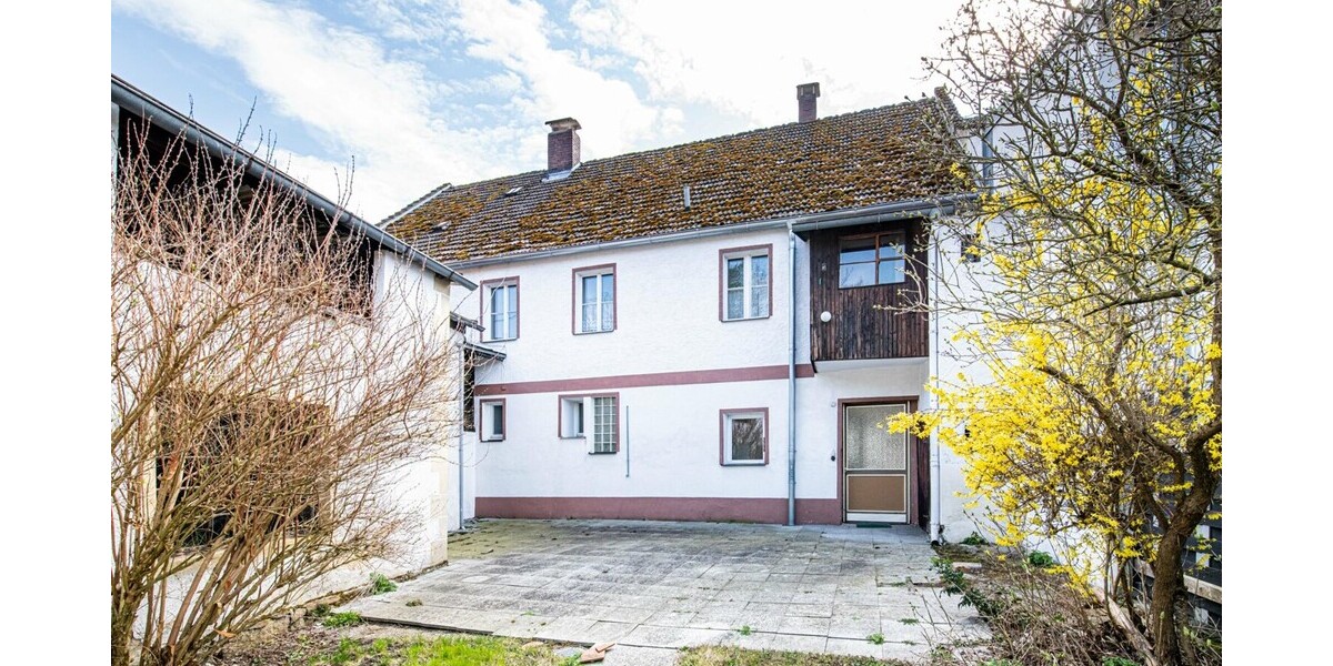 Großzügiges Zweifamilienhaus mit verborgenem Garten in der Innenstadt von Cham - Mehrfamilienhaus, Wohnhaus Cham | Angebot:26298154
