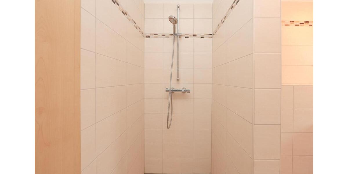 Villa Oranienburg - 4 Zimmer, 164 m&sup2;, 2.456&euro; | Angebot:25393506