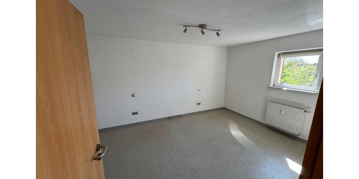 Etagenwohnung Saarbrücken Ensheim - 2 Zimmer, 56 m&sup2;, 600&euro; | Angebot:26420503