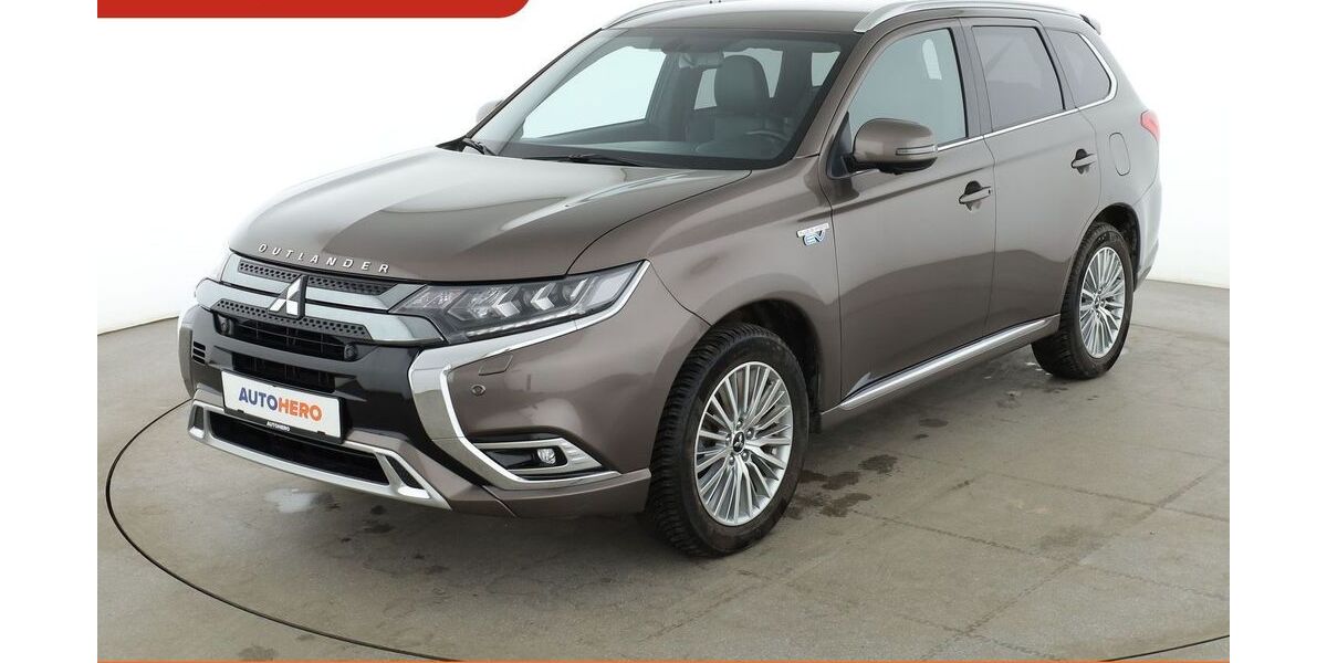 Mitsubishi Outlander 89.152 km 21.090 &euro; Dresden 01187