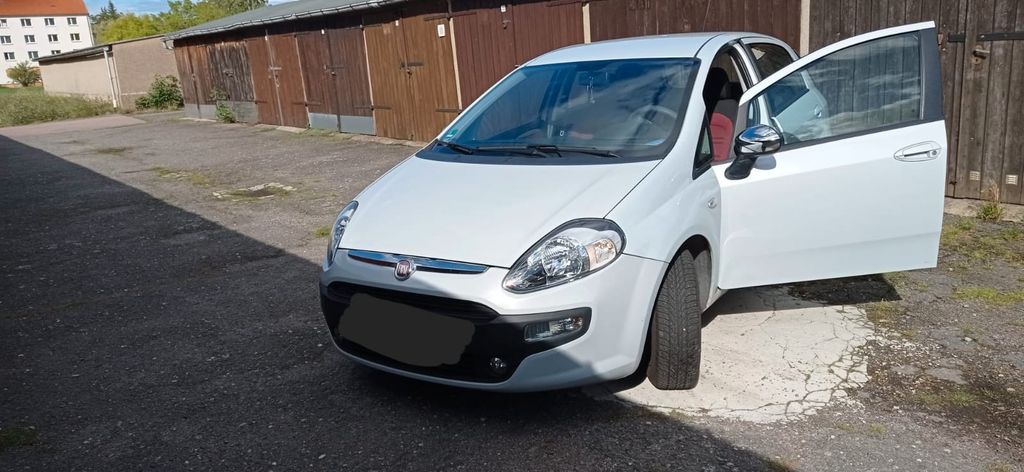 Fiat Punto 23.800 km 6.500 &euro; Hartha 04746