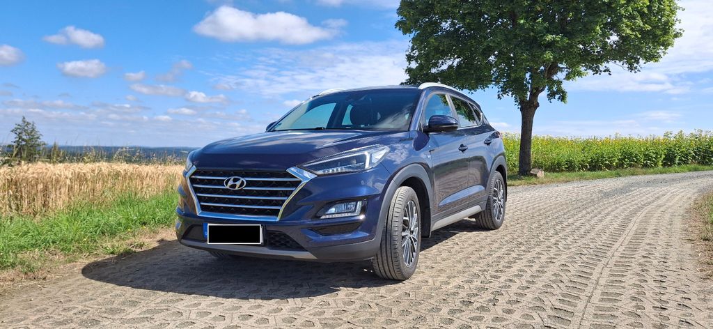 Hyundai TUCSON 68.100 km 21.900 &euro; Bad Berneck 95460