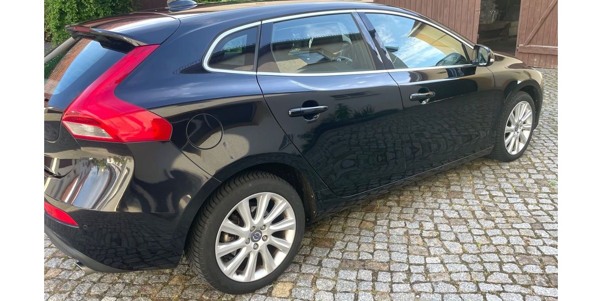 Volvo V40 158.000 km 7.000 &euro; Ebersbach 01561