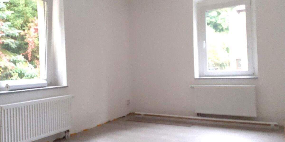 NEU SANIERT! 2R-Wohnung ruhige Lage Stellplatz, 42 m² ***Vermieter-Bonus 2 Kaltmieten geschenkt*** 2 zimmer
