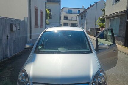 Opel Zafira 168.000 km 5.499 &euro; Langen 63225