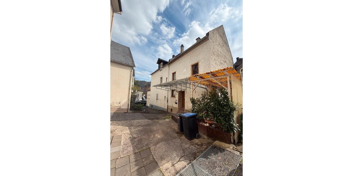Einfamilienhaus Traben-Trarbach Trarbach - 7 Zimmer, 100 m&sup2;, 99.000&euro; | Angebot:26424686