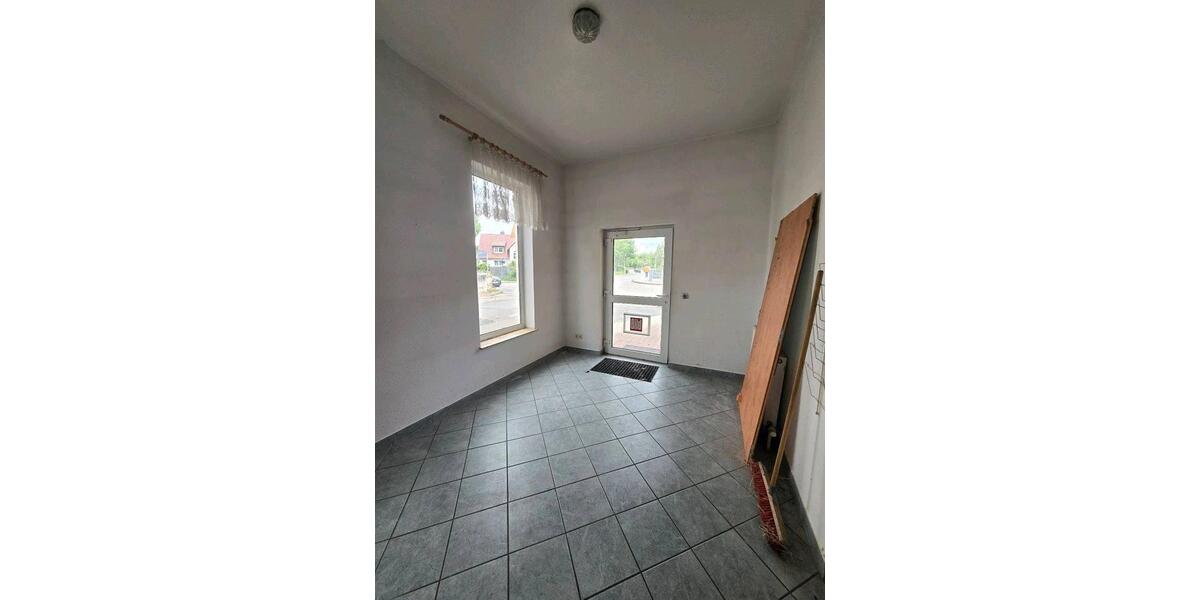 Etagenwohnung Gera Alt-Bieblach - 6 Zimmer, 262 m&sup2;, 59.000&euro; | Angebot:27168463