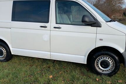 VW T5 Transporter 232.300 km 5.980 &euro; Weida 07570