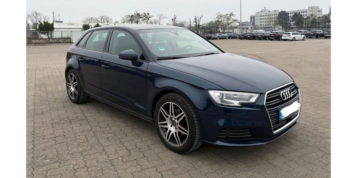 Audi A3 210.000 km 11.900 &euro; Hannover 30519