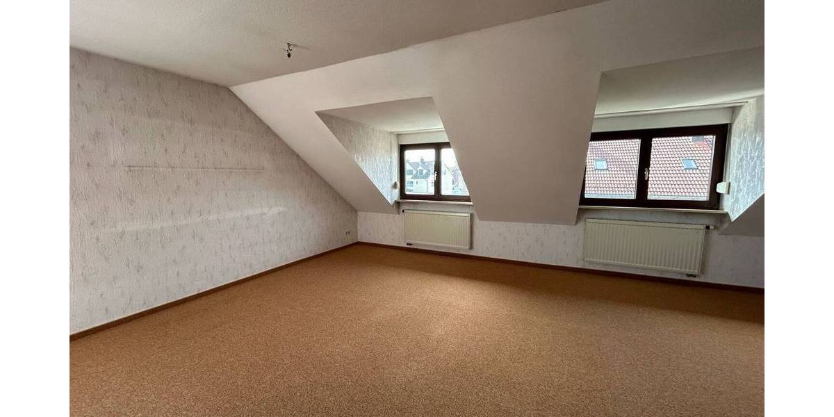 Doppelhaushälfte Eckental Brand - 8 Zimmer, 250 m&sup2;, 495.000&euro; | Angebot:26306405