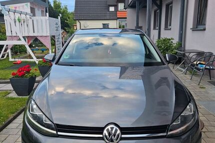 VW Golf 127.000 km 15.100 &euro; Weiden 92637