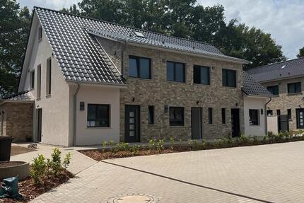 Wunderschönes Reihenendhaus Neubau in Bienenbüttel zu vermieten 4 zimmer