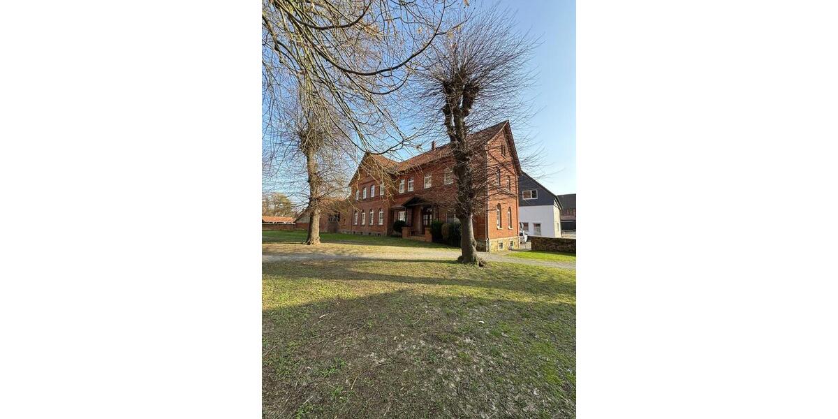 Einfamilienhaus Aerzen - 10 Zimmer, 262 m&sup2;, 350.000&euro; | Angebot:25422614