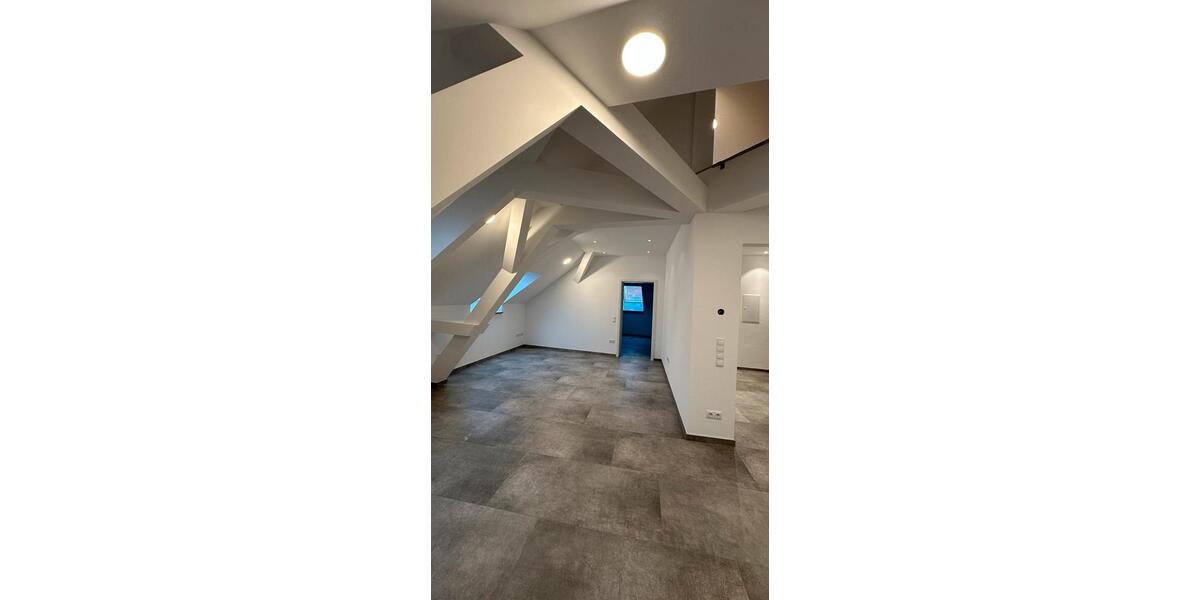 3 Zimmer Dachgeschoss - Wohnung 3 zimmer