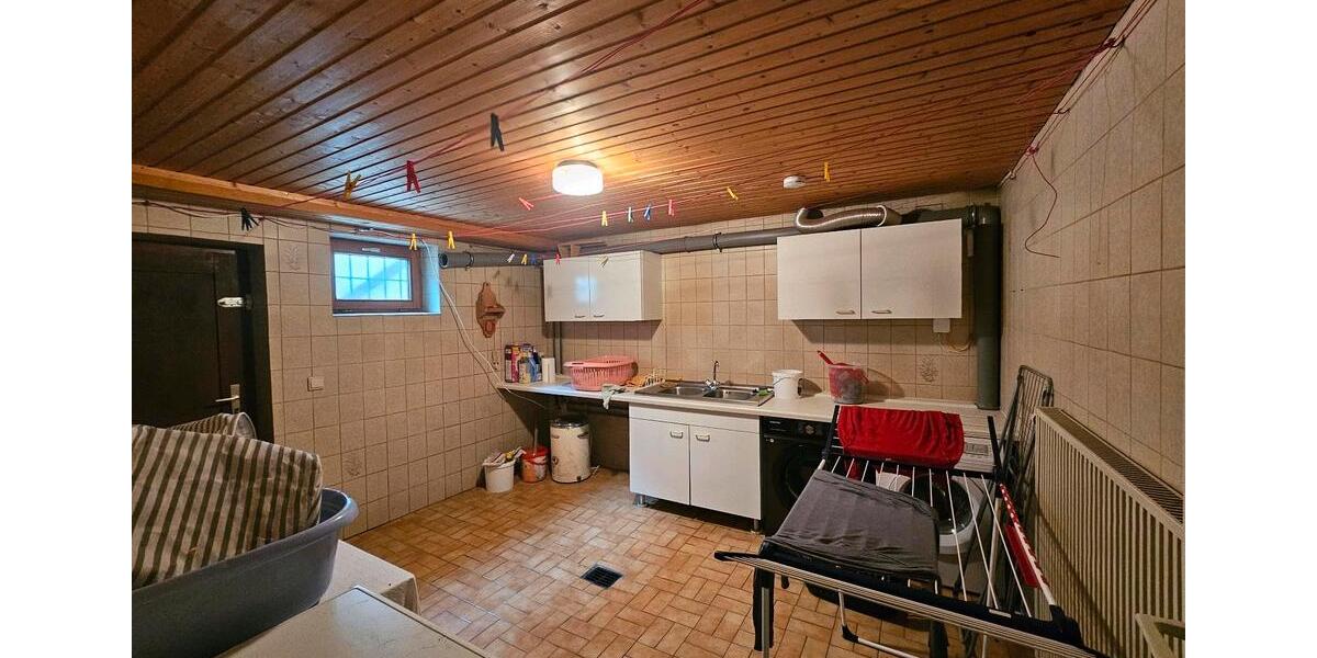 Dachgeschoßwohnung Stetten - 7 Zimmer, 99 m&sup2;, 275.000&euro; | Angebot:26223959