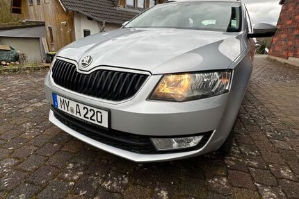 Skoda Octavia 97.000 km 10.990 &euro; Trimbs 56754