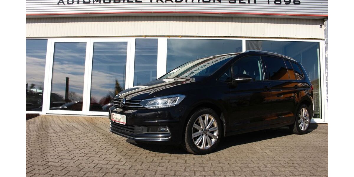 VW Touran 62.850 km 27.290 &euro; Hartha 04746