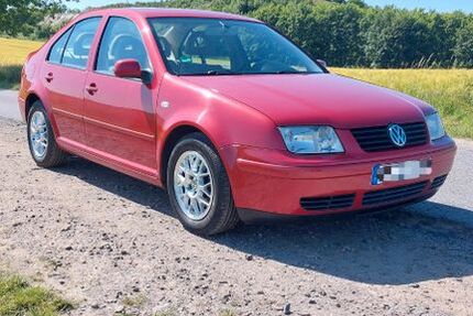 VW Bora 150.000 km 3.499 € Grünhainichen 09579