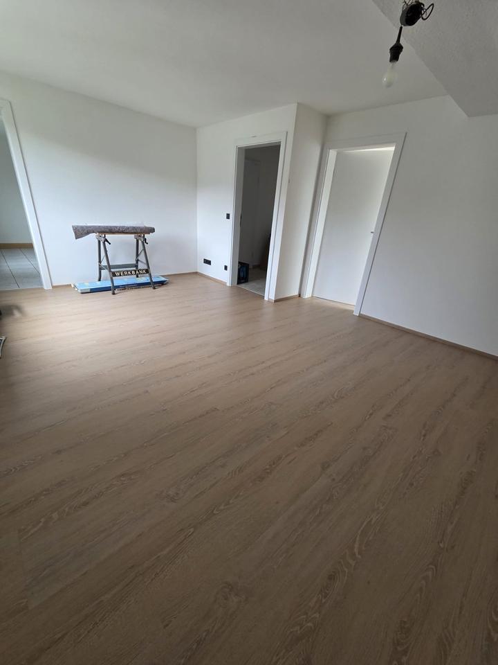 Frisch renovierte 4‑ZKB ‑Whg in Wilnsdorf-Niederdielfen , Siegen zimmer