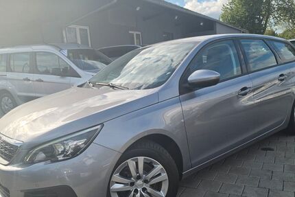 Peugeot 308 70.000 km 8.990 &euro; Freiburg 79111