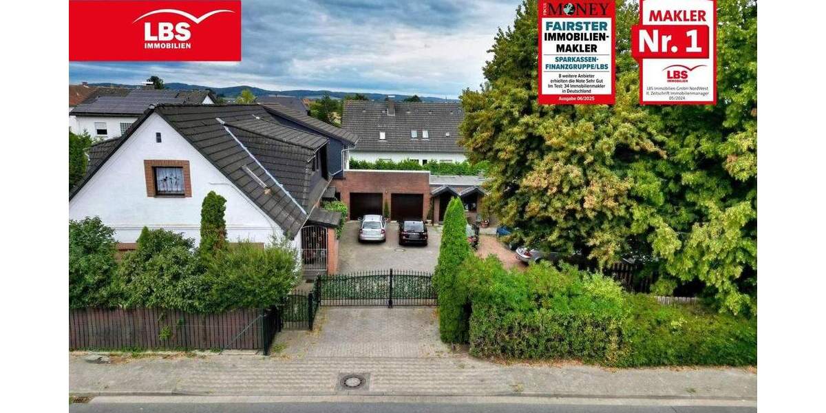Für Familien & Investoren: In Toplage - Großzügiges Zweifamilienhaus mit Büro, Garagen & Bauplatz.. 9 zimmer