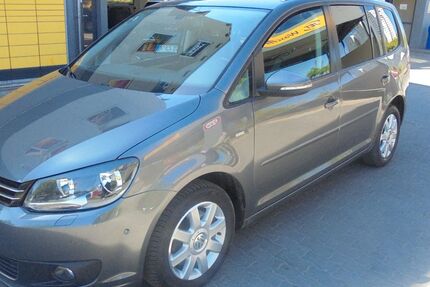 VW Touran 164.500 km 9.450 &euro; Berlin/Hohenschönhausen 13055