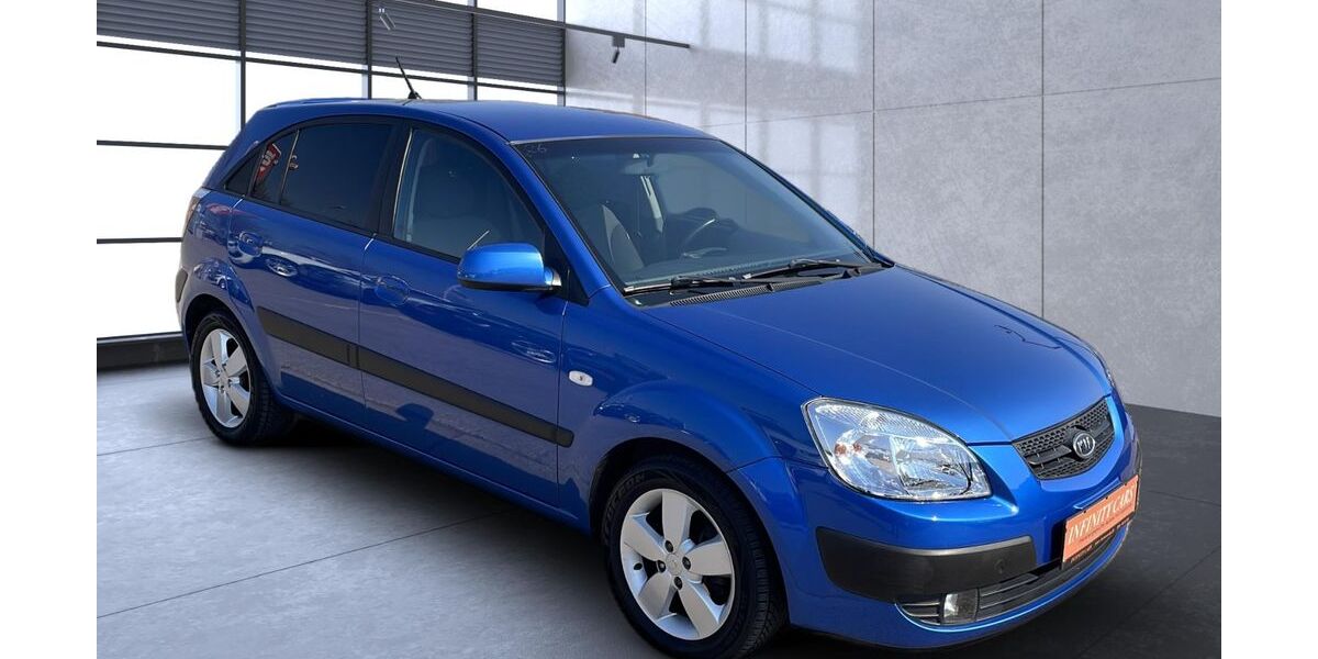 Kia Rio 120.926 km 2.900 &euro; Erfurt 99086