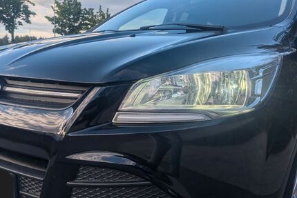 Ford Kuga 95.000 km 7.900 &euro; Hoyerswerda 02977