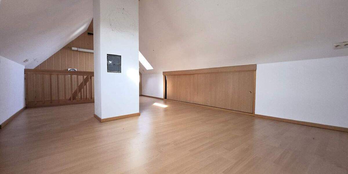 Doppelhaushälfte Saarland - Quierschied Fischbach - 5 Zimmer, 145 m&sup2;, 199.000&euro; | Angebot:25846095