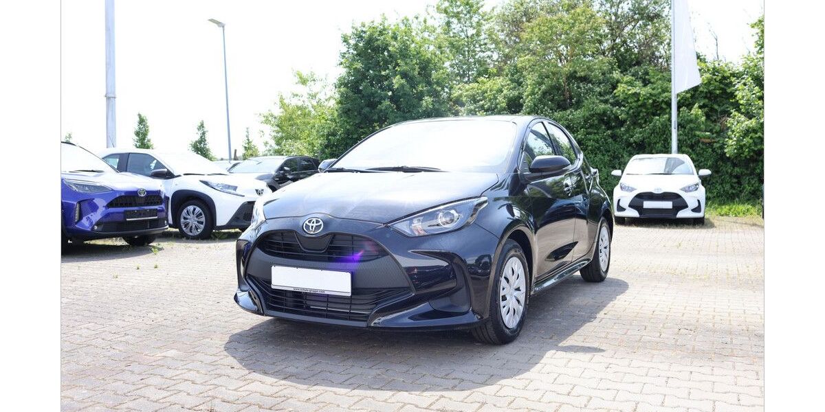 Toyota Yaris 1.500 km 16.990 &euro; Rathenow 14712