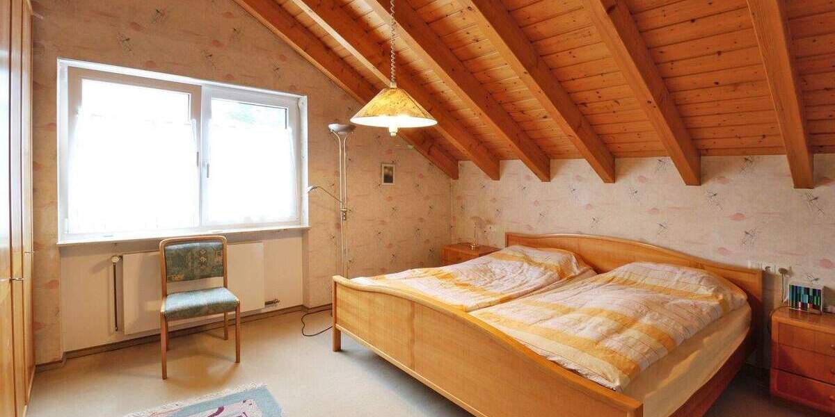 Freistehendes Einfamilienhaus mit viel Platz für Großfamilie & Home Office 6 zimmer