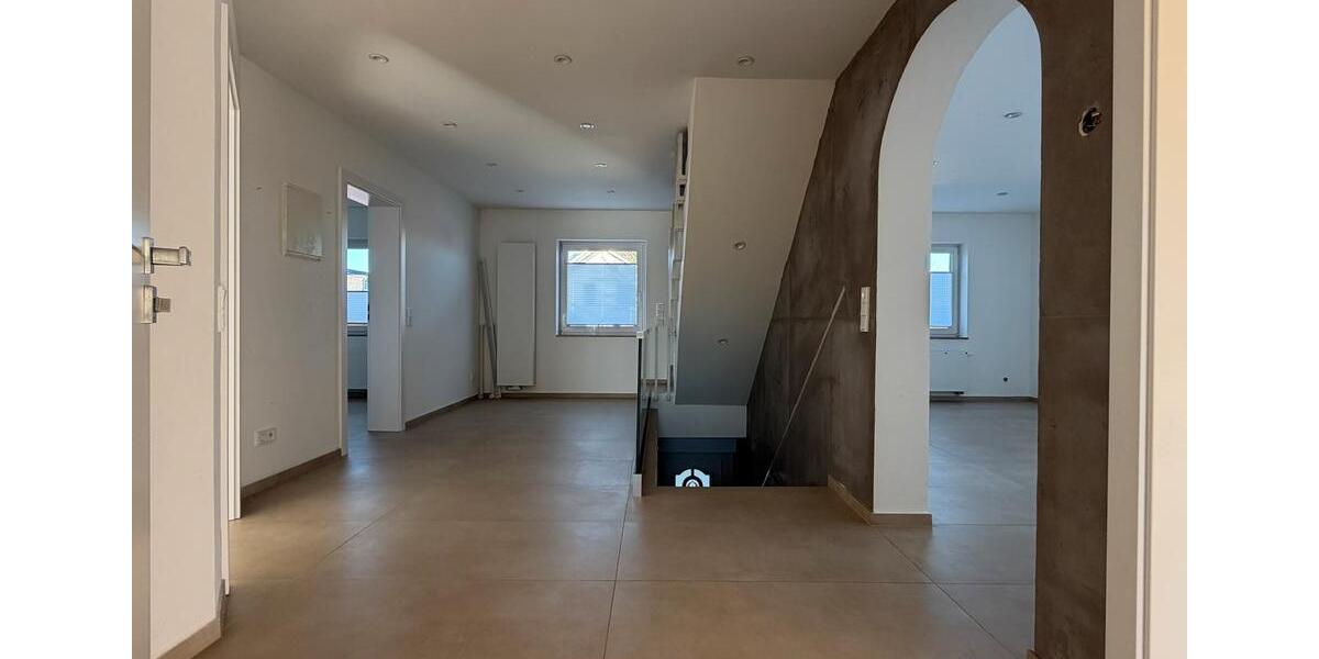 Maisonettenwohnung Hennef (Sieg) - 4 Zimmer, 153 m&sup2;, 2.000&euro; | Angebot:26261247