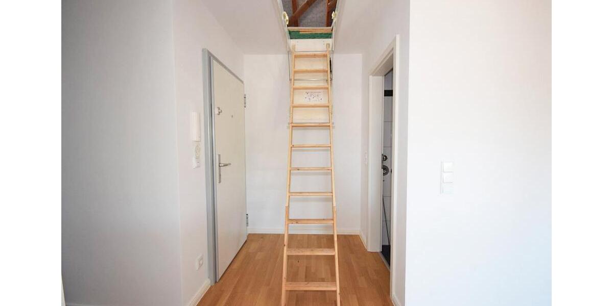 Dachgeschoßwohnung Bargteheide - 3 Zimmer, 95 m&sup2;, 1.330&euro; | Angebot:25992572