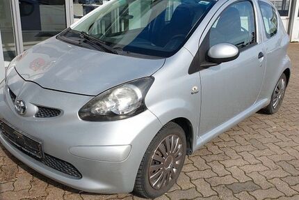 Toyota Aygo (X) 144.306 km 1.850 € Kleinkitzighofen-Lamerdingen 86862