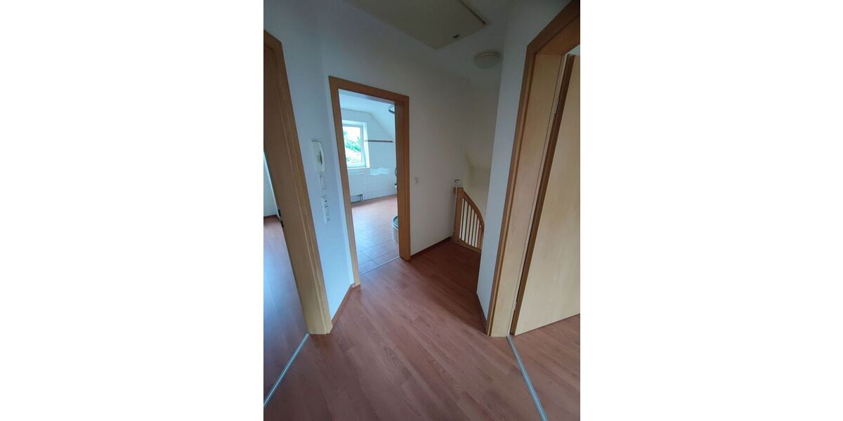 Gepflegtes Einfamilienhaus mit Garage und schönem Grundstück in Groß-Zimmern (Courtage-frei) - Einfamilienhaus Groß-Zimmern Zimmern | Angebot:26666299