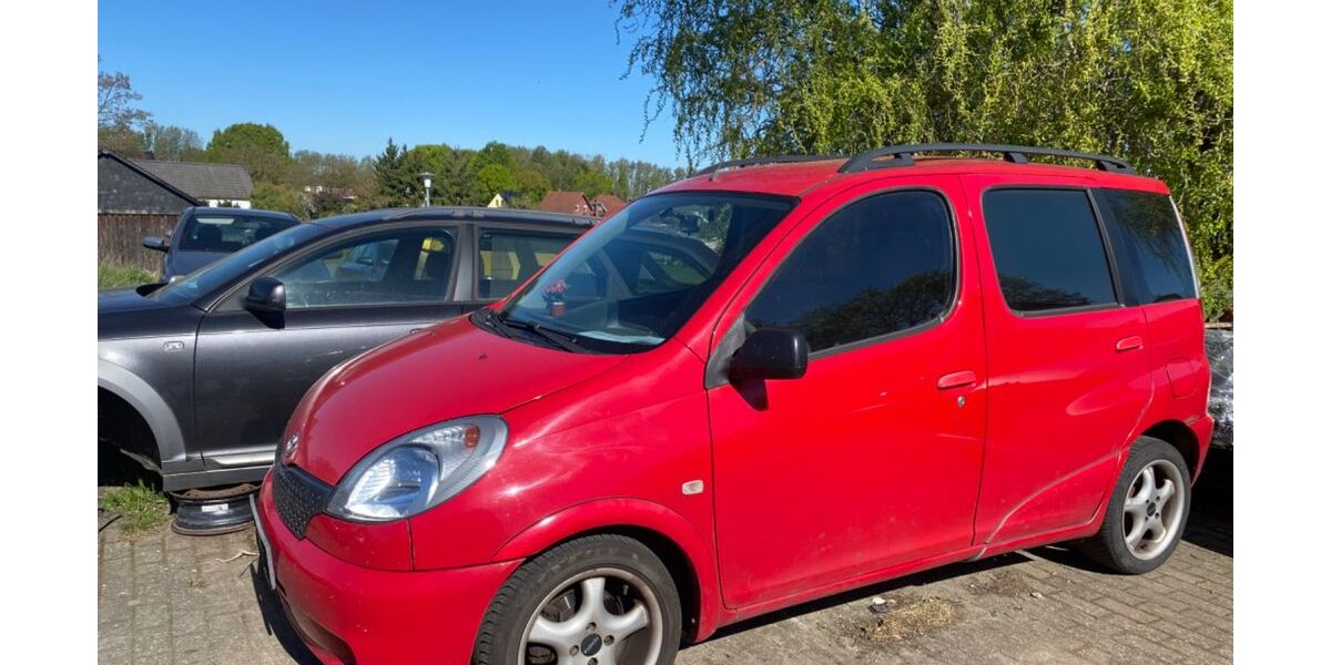 Toyota Yaris 430.000 km 1.500 &euro; Salzwedel OT Brietz 29410