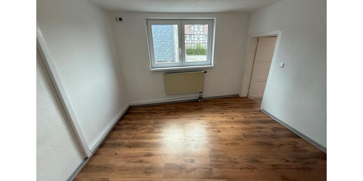 Erdgeschoßwohnung Habichtswald - 2 Zimmer, 42 m&sup2;, 470&euro; | Angebot:26325855