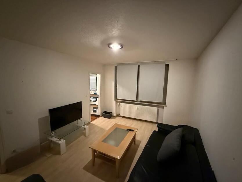 Schöne 2-Zimmer-Wohnung mit Balkon in zentraler Lage von Elmshorn zimmer