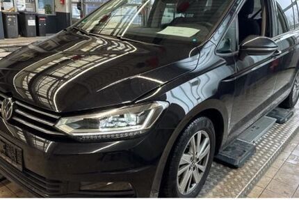 VW Touran 83.396 km 24.900 &euro; Simmern 55469