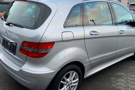 Mercedes-Benz B 150 143.000 km 5.650 &euro; Moers 47443