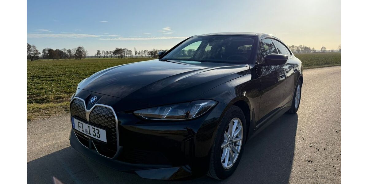 BMW i4 24.898 km 40.899 &euro; Doberlug-Kirchhain 03253