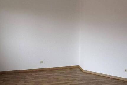 Helle 1-Raum-Wohnung mit Balkon & separater Küche in Leipzig - Stellplatz optional
