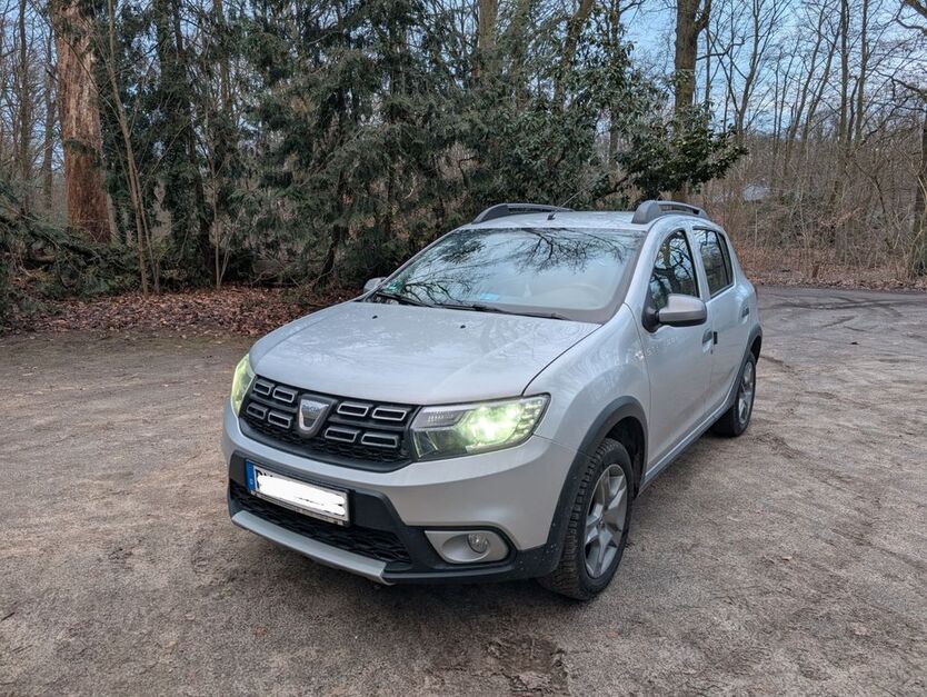 Dacia Sandero 117.500 km 7.490 € Kloster Lehnin 14797