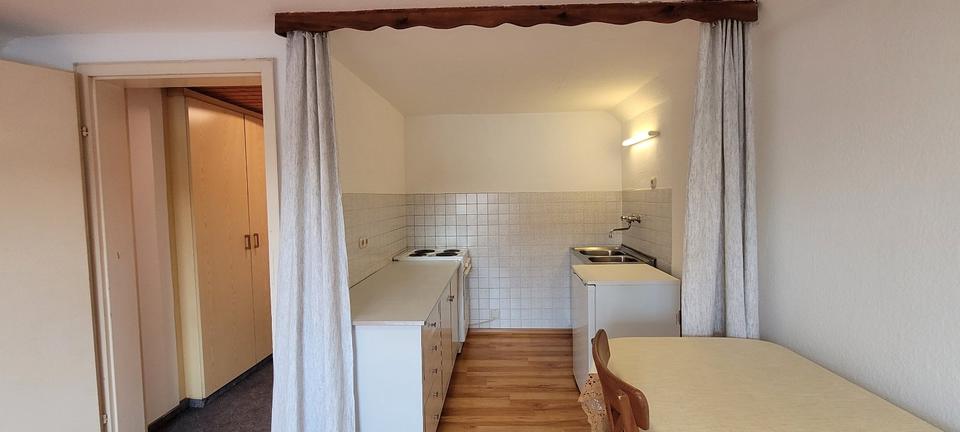 Dachgeschoßwohnung Neuburg an der Donau - 1 Zimmer, 25 m&sup2;, 310&euro; | Angebot:25568262