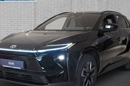 Toyota bZ4X 1.500 km 46.990 &euro; Lübeck 23566