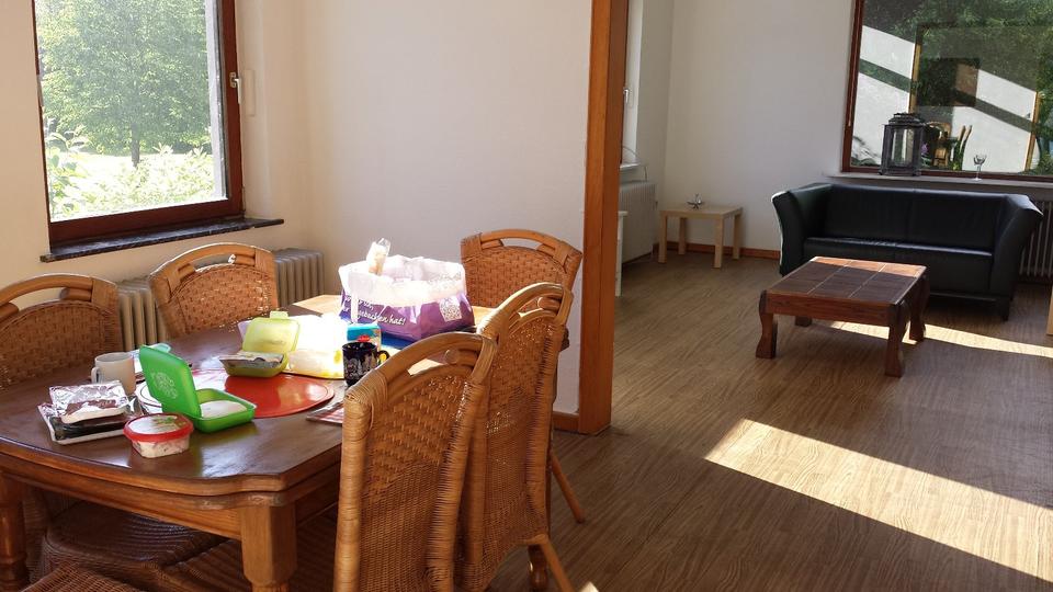Einfamilienhaus Ovelgönne - 5 Zimmer, 150 m&sup2;, 990&euro; | Angebot:25909195