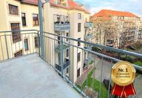 In Renovierung I Parkettboden I Balkon I Moderne Einbauküche I Aufzug