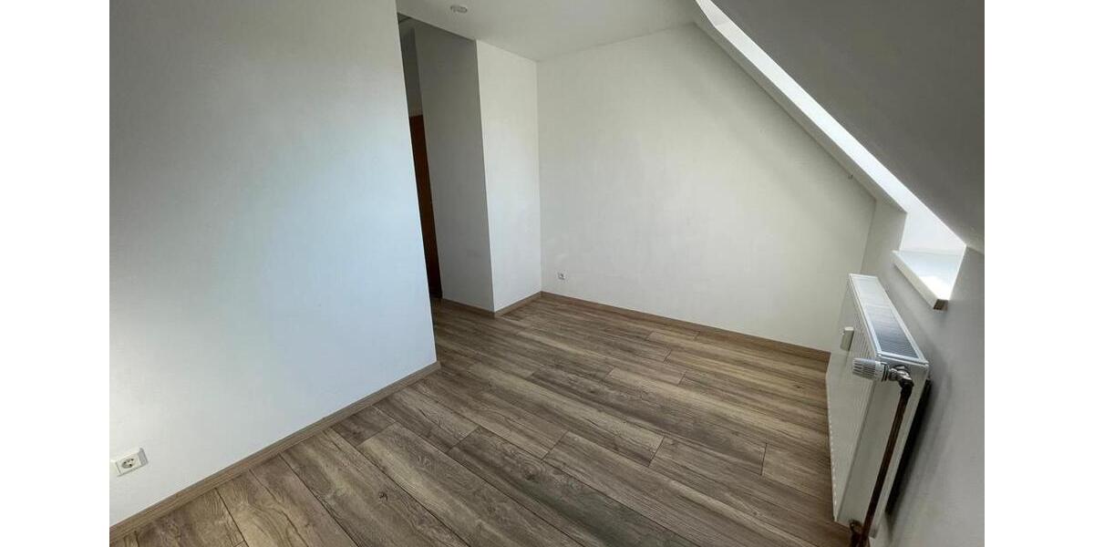 Dachgeschoßwohnung Selsingen - 3 Zimmer, 90 m&sup2;, 800&euro; | Angebot:26459695