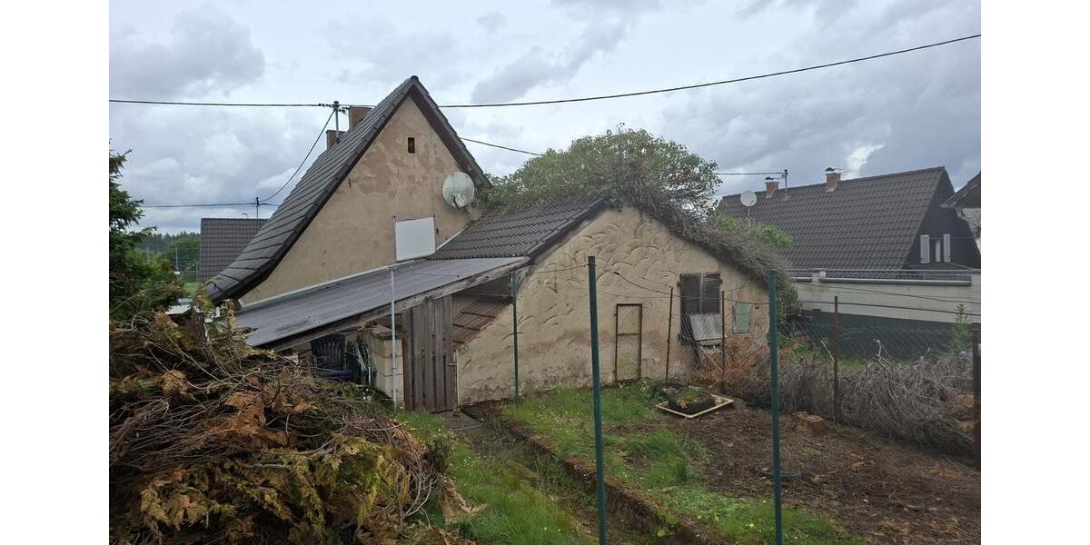 Einfamilienhaus Saarwellingen - 4 Zimmer, 93 m&sup2;, 110.000&euro; | Angebot:26739303